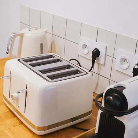 Feriehus Maison Bleue 8 à 10pers Avec Piscine
