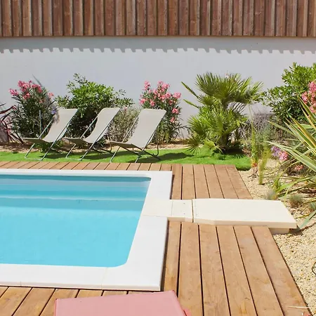 Feriehus Maison Bleue 8 à 10pers Avec Piscine *