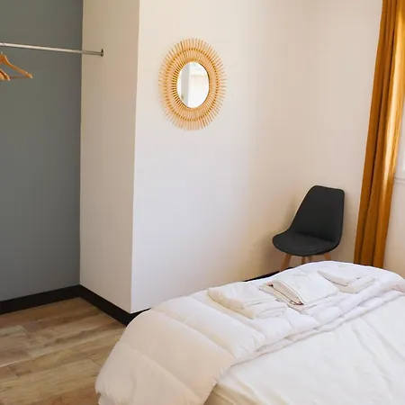 Maison Bleue 8 A 10pers Avec Piscine *