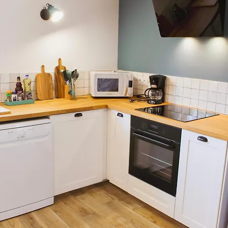 Maison Bleue 8 à 10pers Avec Piscine