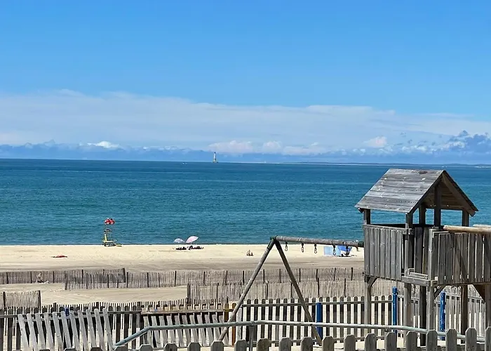 بيت للعطل La Maison Bleue Avec Jacuzzi Et Piscine